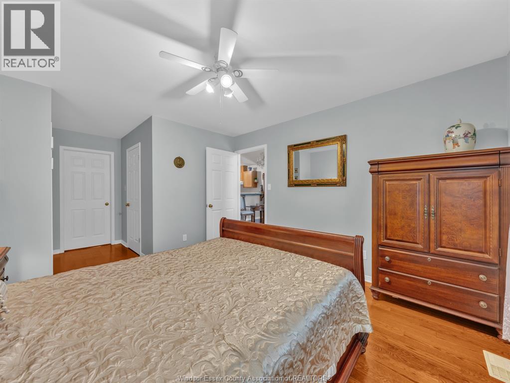 4568 BROTHER'S COURT - 22