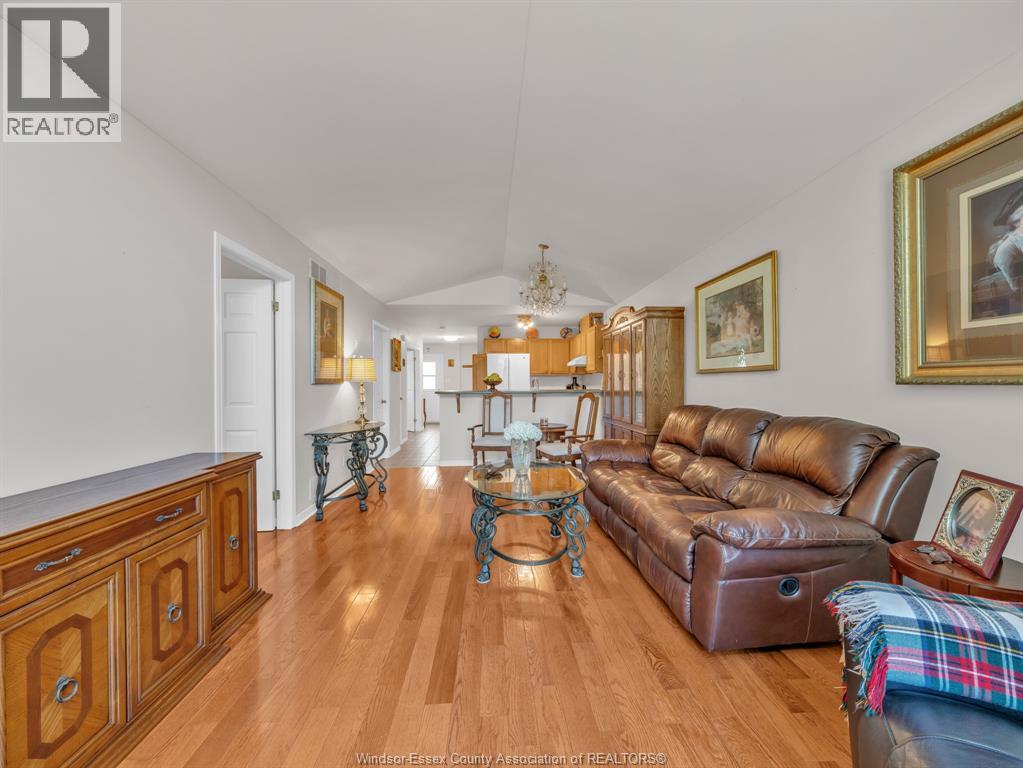 4568 BROTHER'S COURT - 19