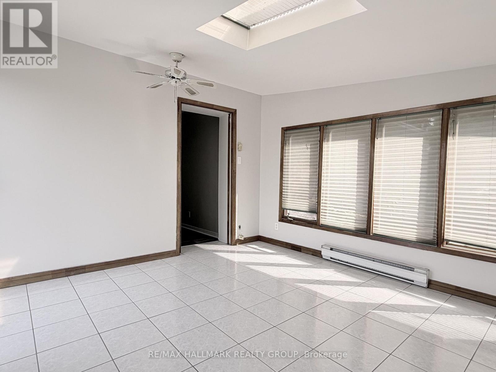 1262 BROOKLINE AVENUE, Ottawa. Luxury613. By Peter Sagos - Image 11