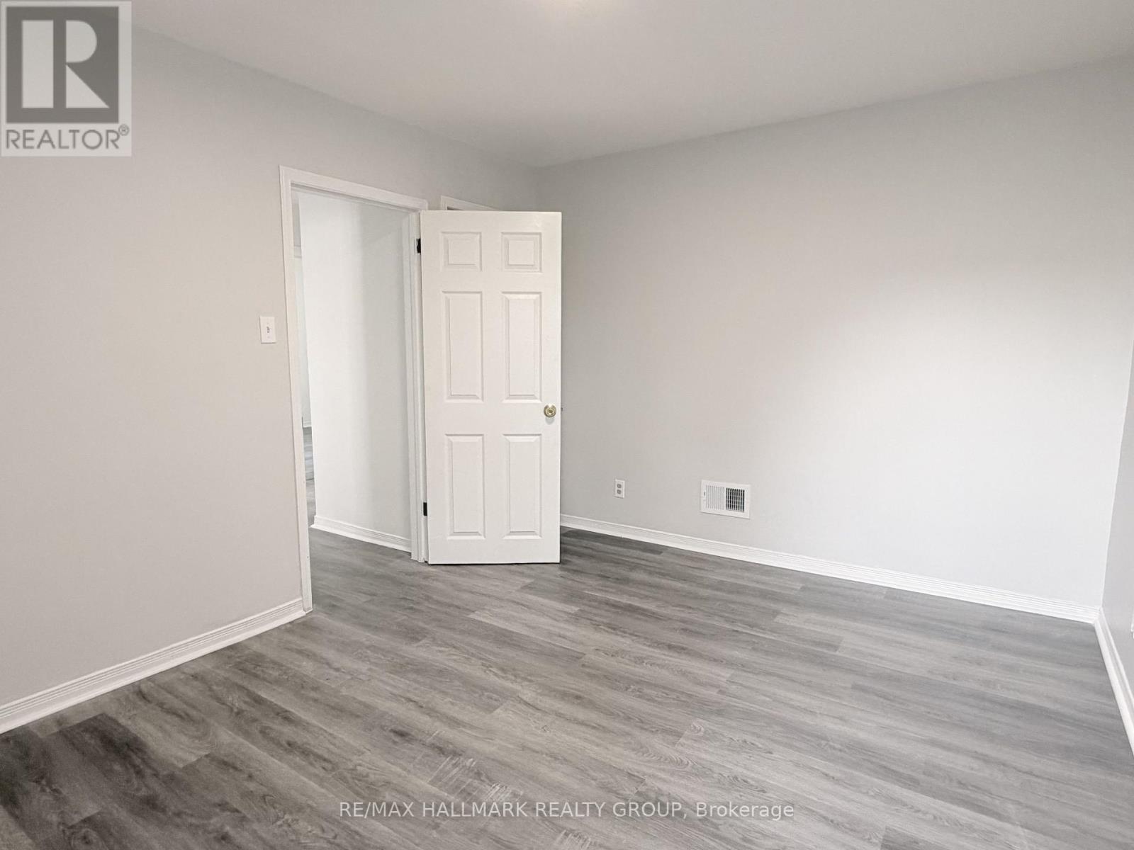 1262 BROOKLINE AVENUE, Ottawa. Luxury613. By Peter Sagos - Image 7