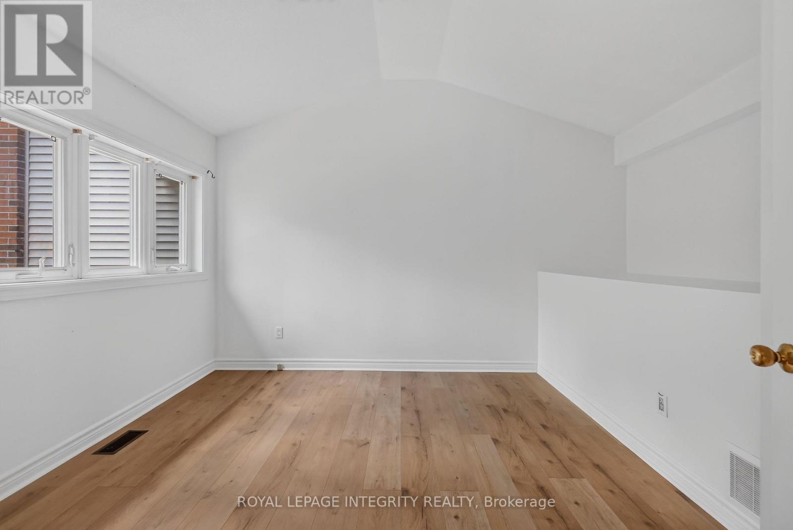 4 Bed, 3 Bath House for Sale in Ottawa – 42 – 110 HAVELOCK STREET, Ottawa – MLS# X13539814 - Image 16