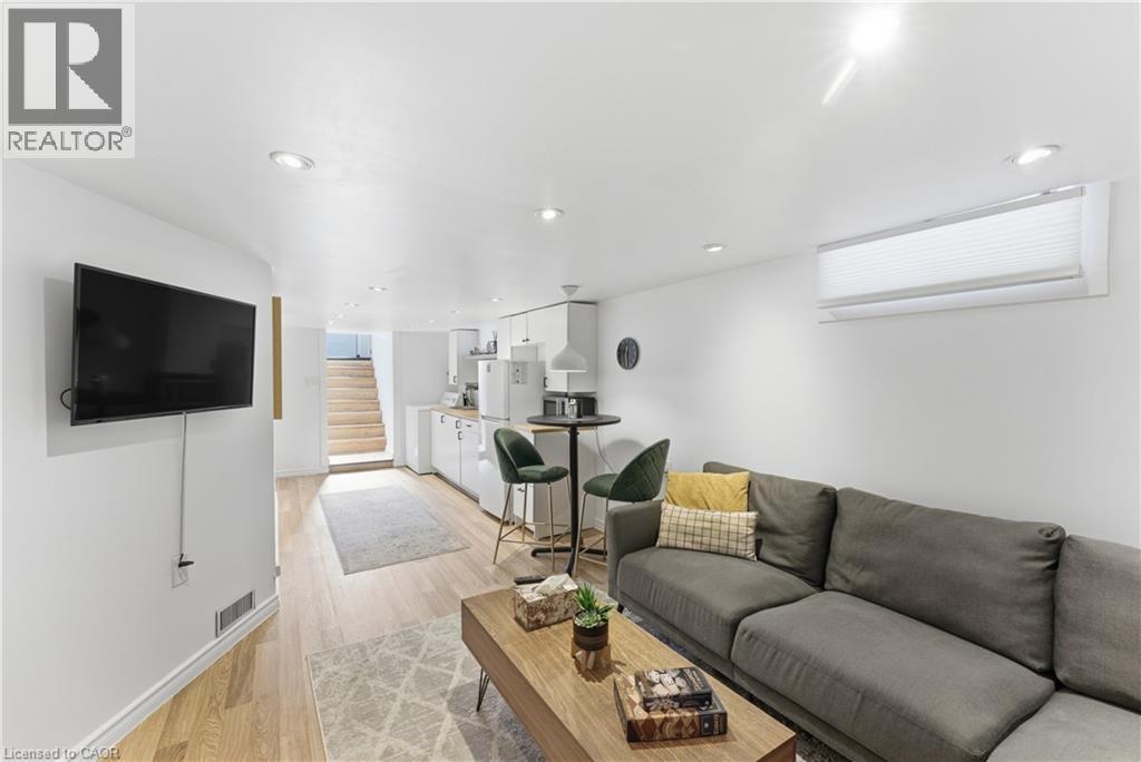 412 WELLAND Avenue - 21