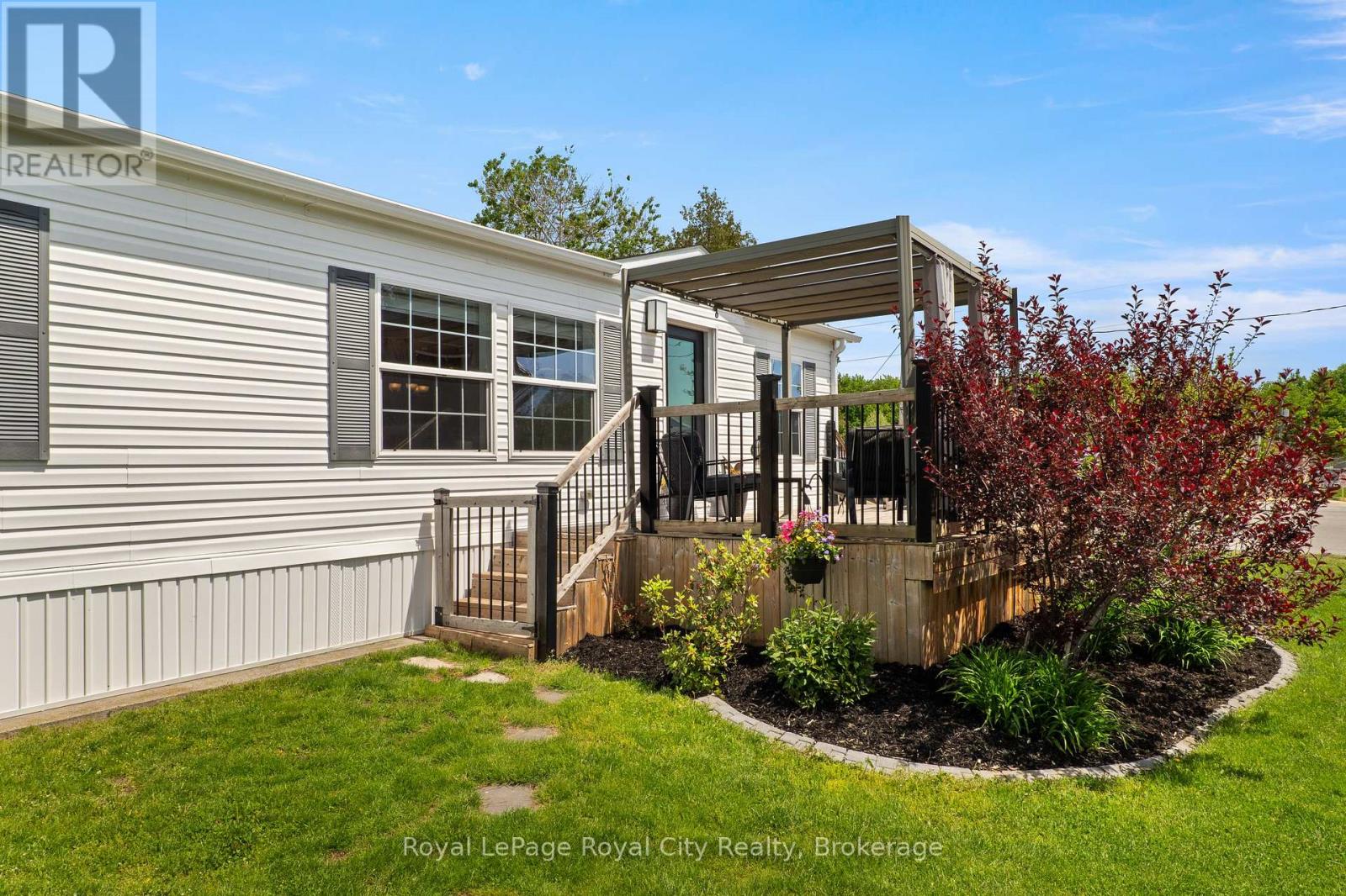2 PAVILION ROAD - 33