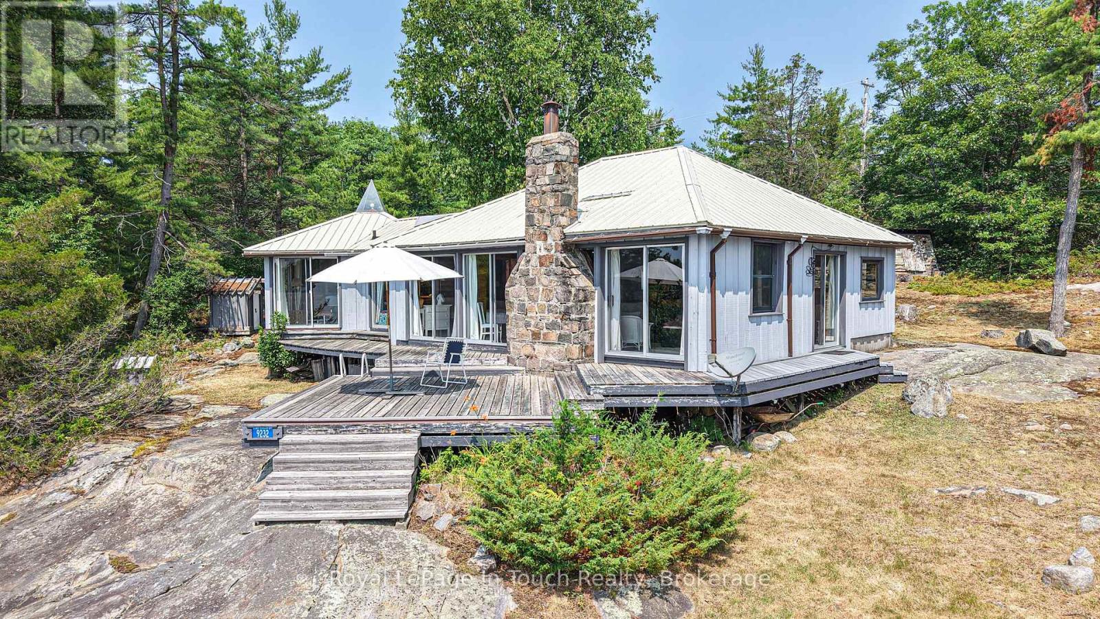 9232 IS 1810 - BONE ISLAND - Image 8