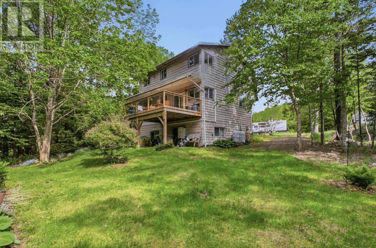 11 Cove Road - 29