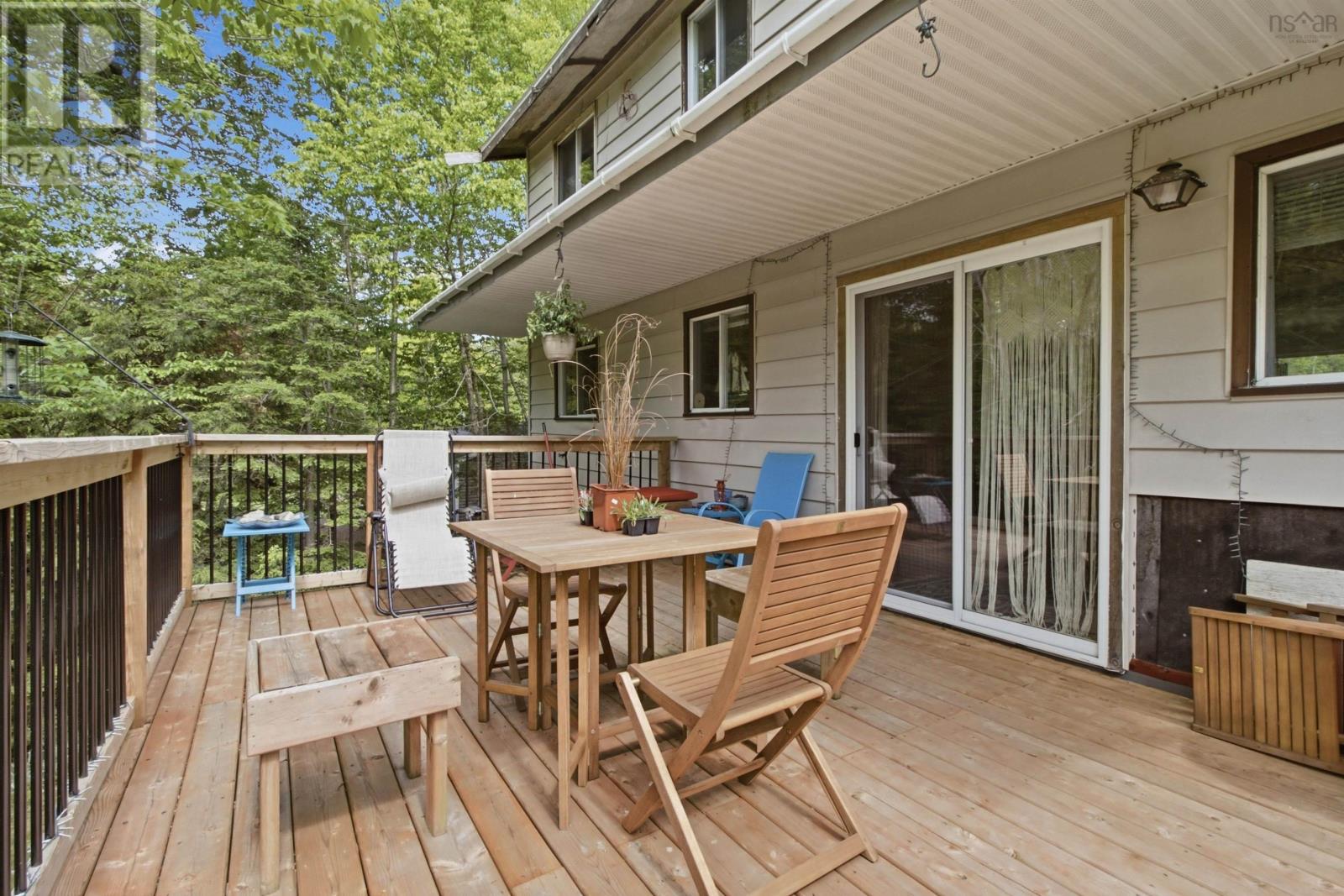 11 Cove Road - 27