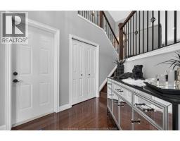 Foyer - 355 Sacred Heart Drive, Lasalle, ON N9J1T1 Photo 13