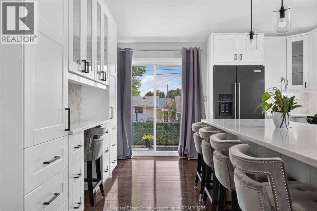 355 SACRED HEART DRIVE - 25