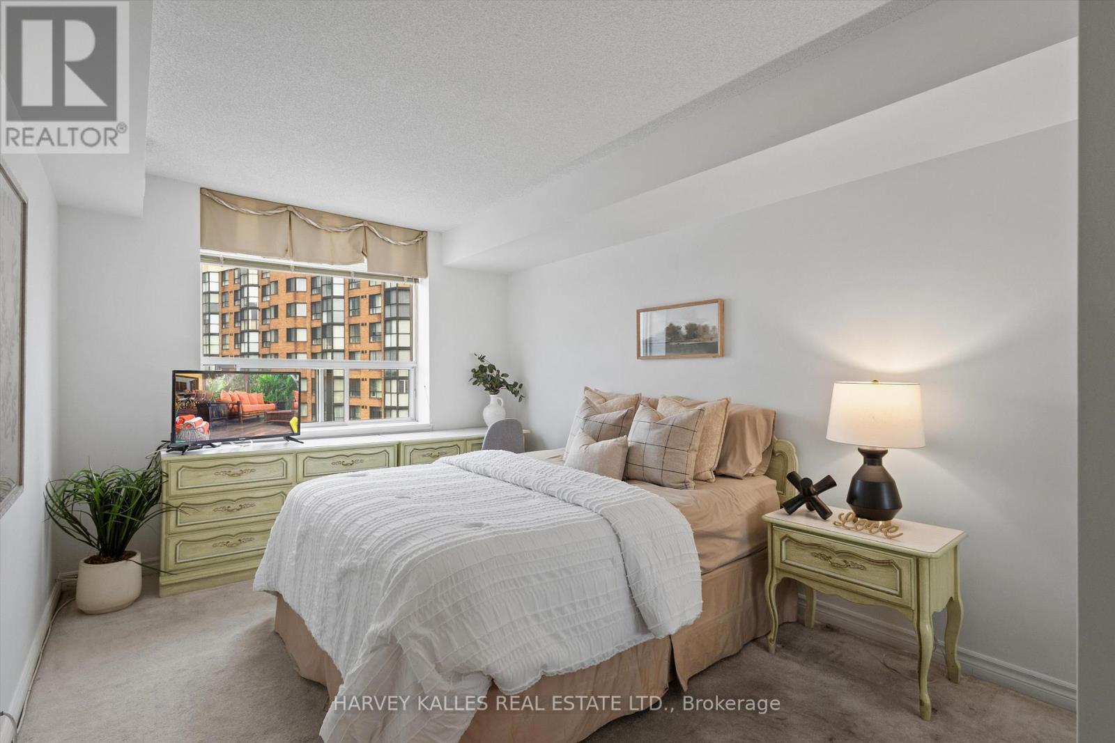 #1009 265 RIDLEY BOULEVARD - Image 17