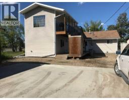 Family room - 10531 104 Avenue, Grande Prairie, AB T8V1G2 Photo 6