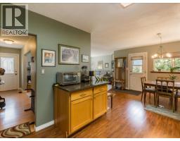 Living room - 1663 Moran Road Road, Thrums, BC V1N4N5 Photo 10
