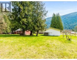 1663 Moran Road Road, Thrums, BC V1N4N5 Photo 39