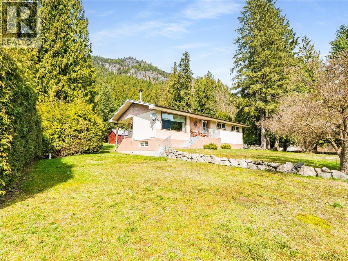 1663 Moran Road - 3