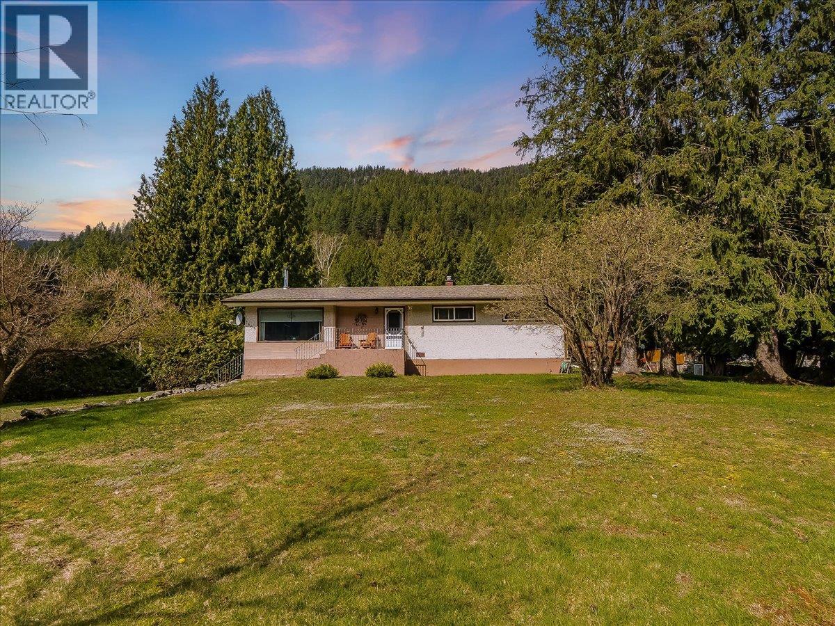 1663 Moran Road - 1