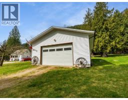 1663 Moran Road Road, Thrums, BC V1N4N5 Photo 72