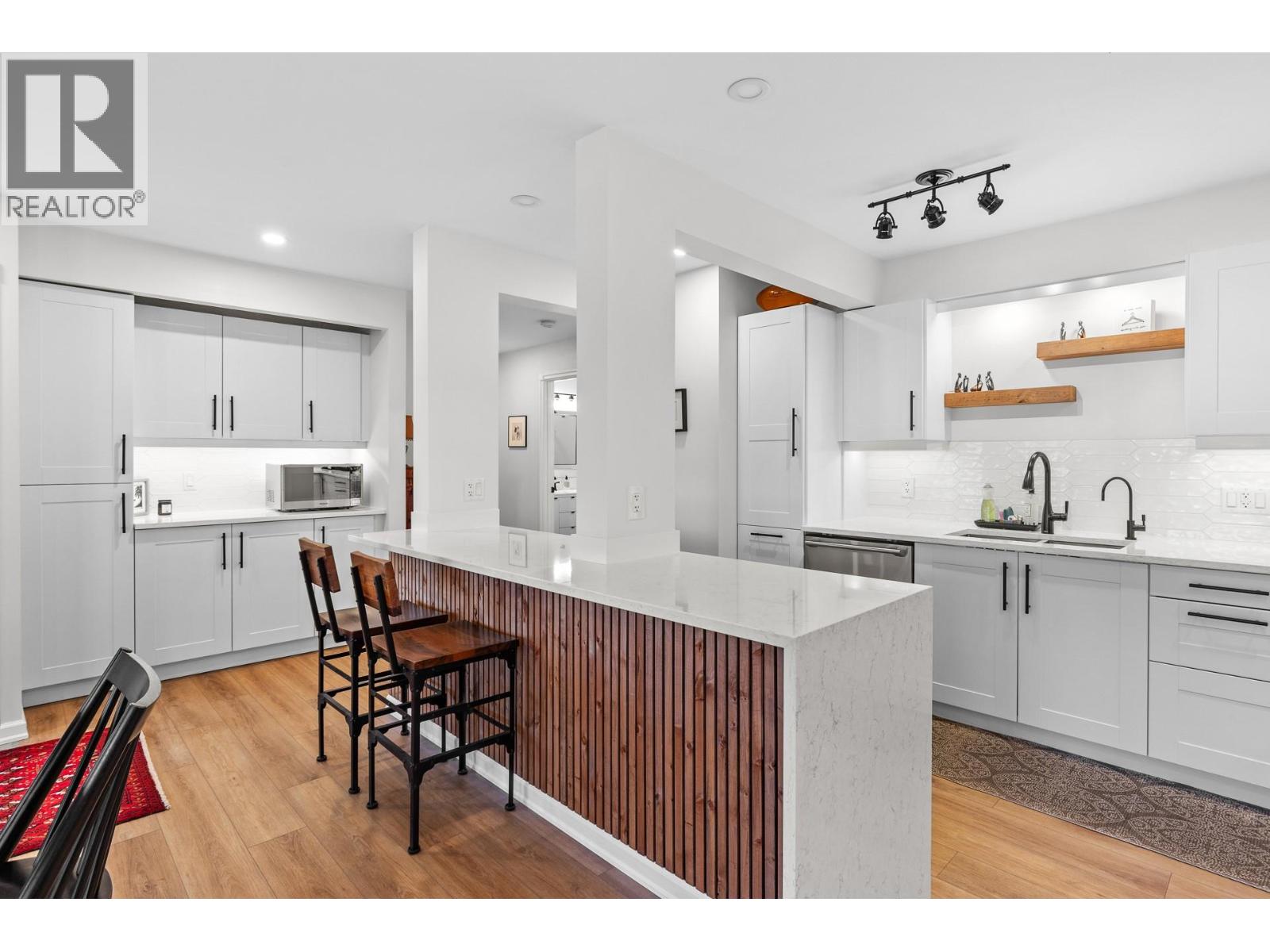 5227 Oleander Drive - 64