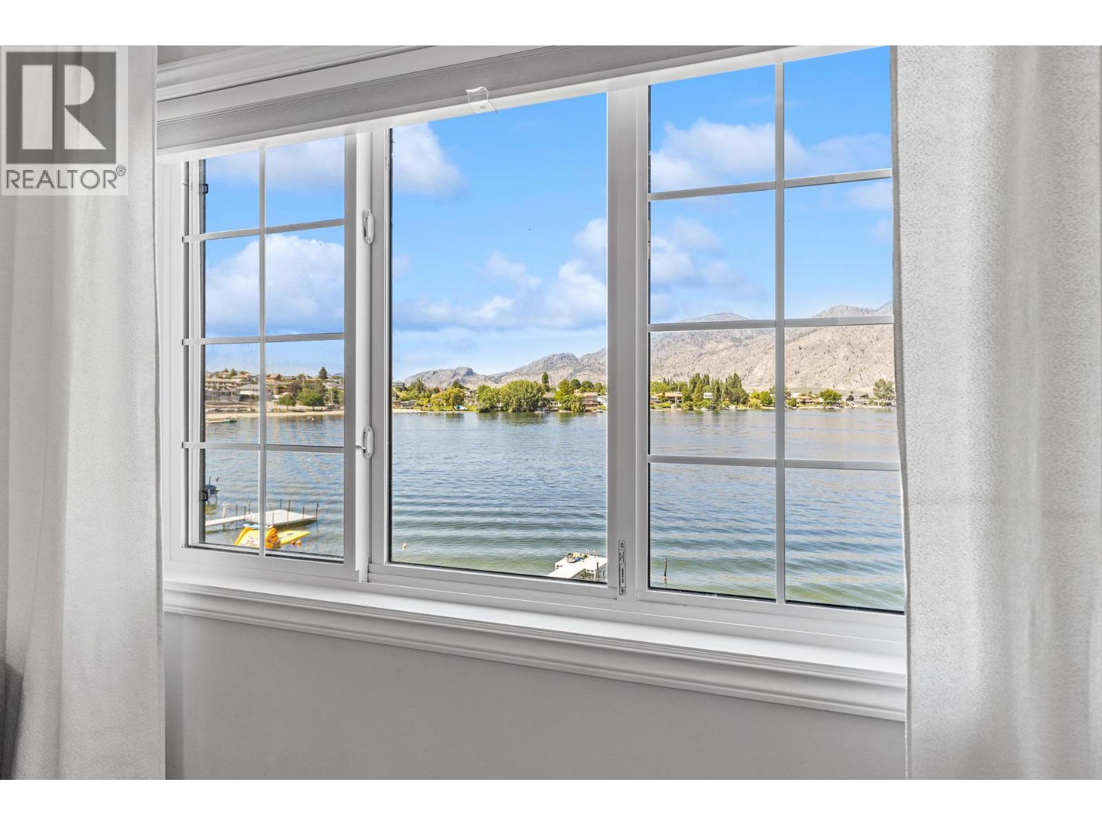 5227 Oleander Drive - 40