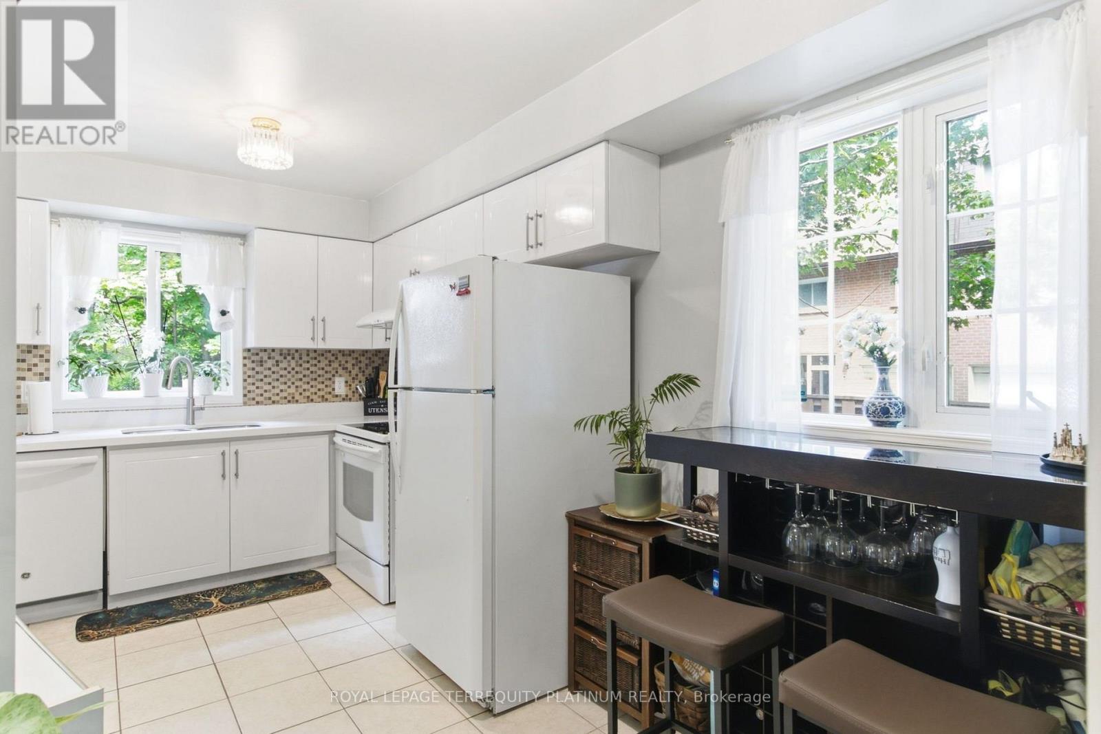 #17 138 HOMESTEAD ROAD - Image 8