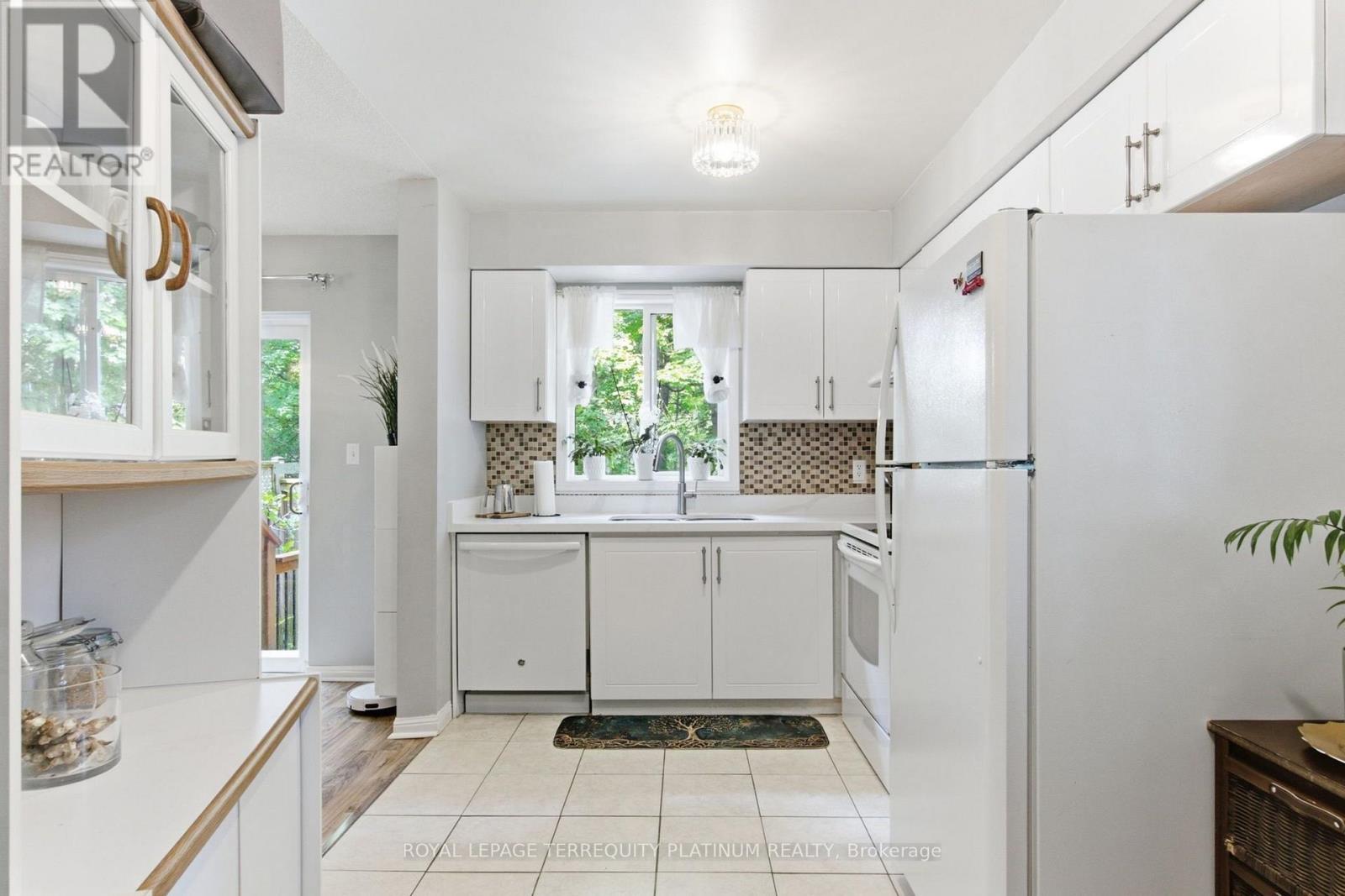 #17 138 HOMESTEAD ROAD - Image 9