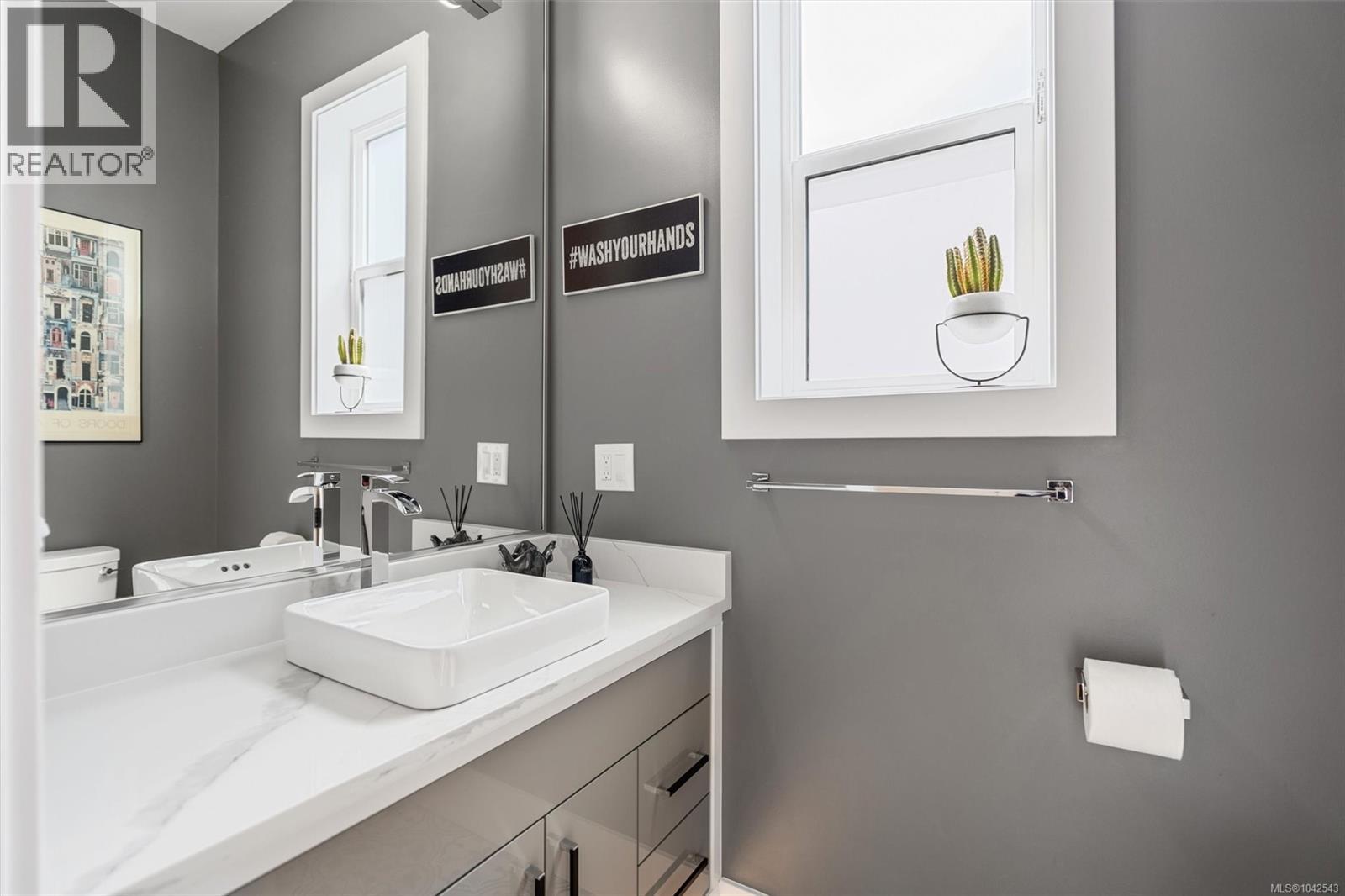 2423 Azurite Cres - 10