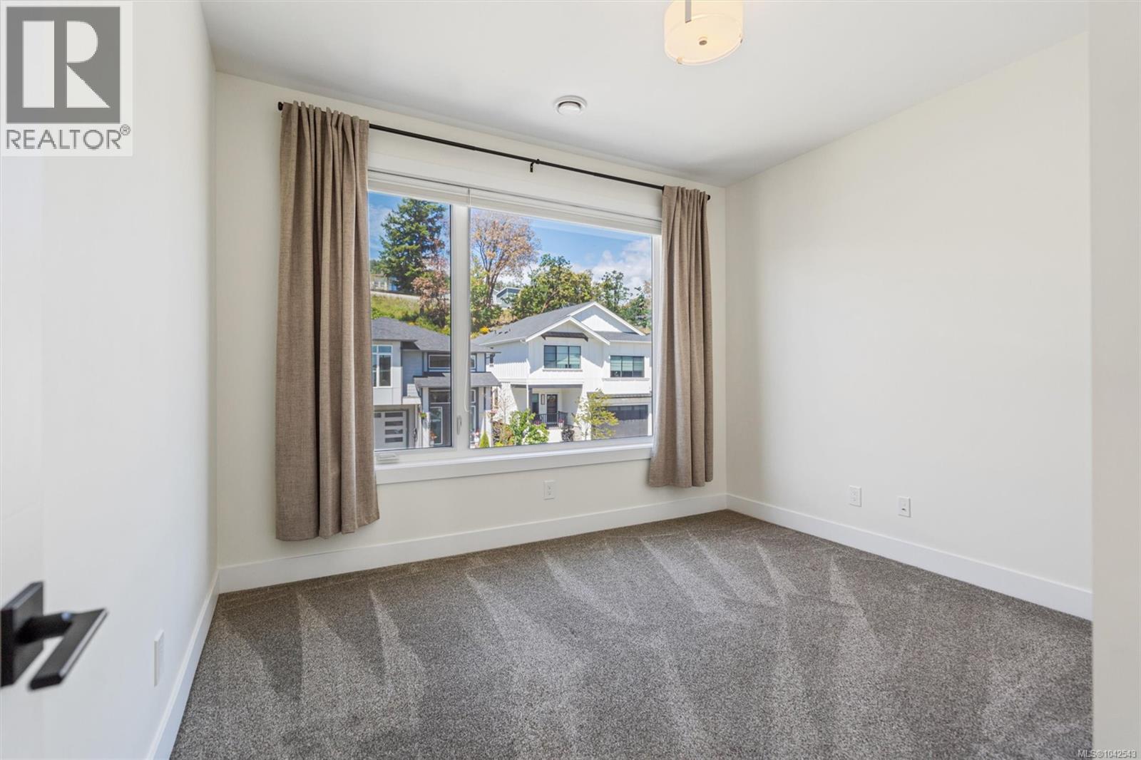 2423 Azurite Cres - 23