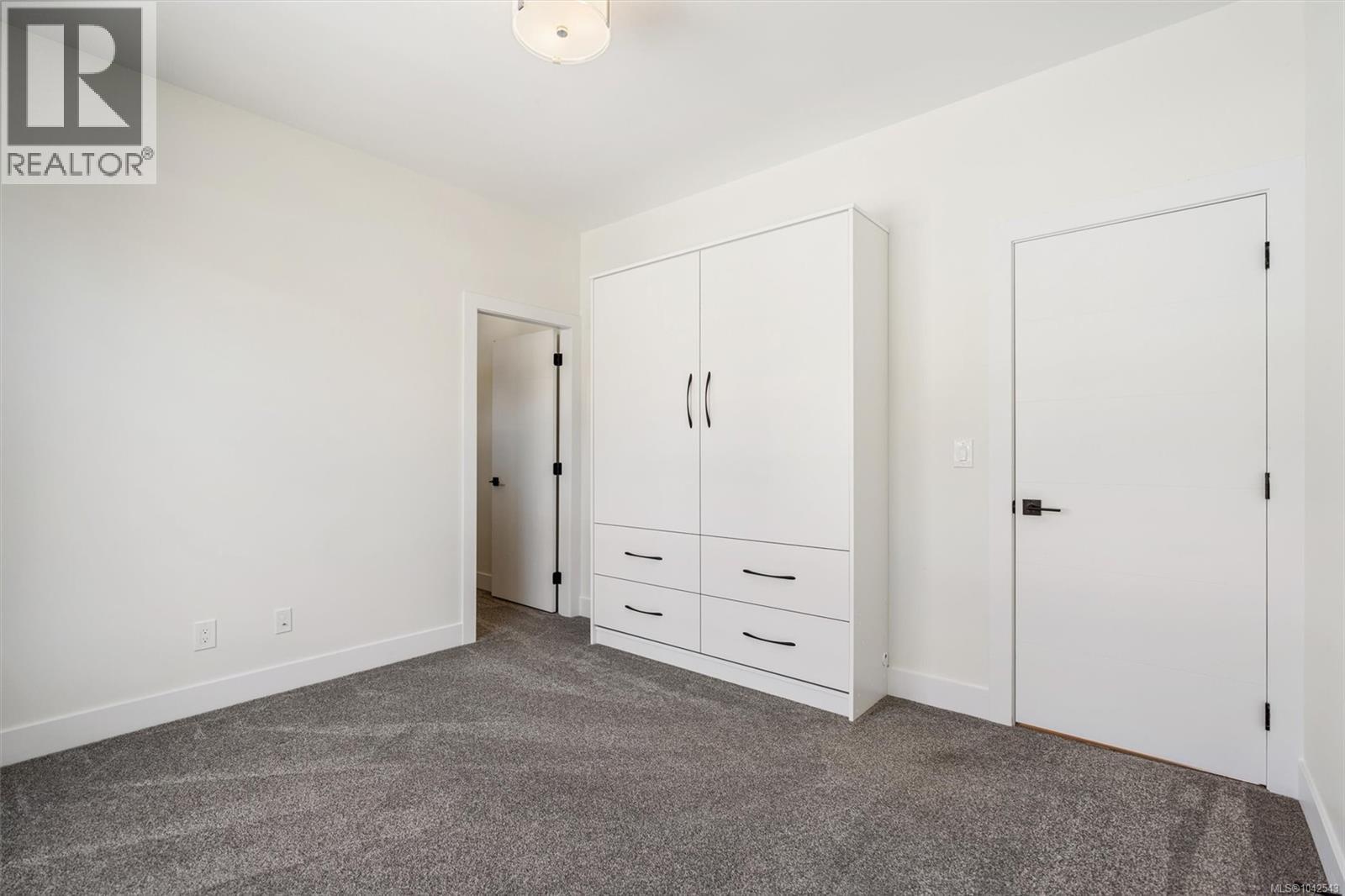 2423 Azurite Cres - 24