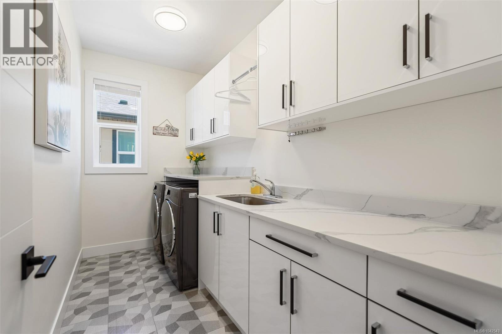 2423 Azurite Cres - 28