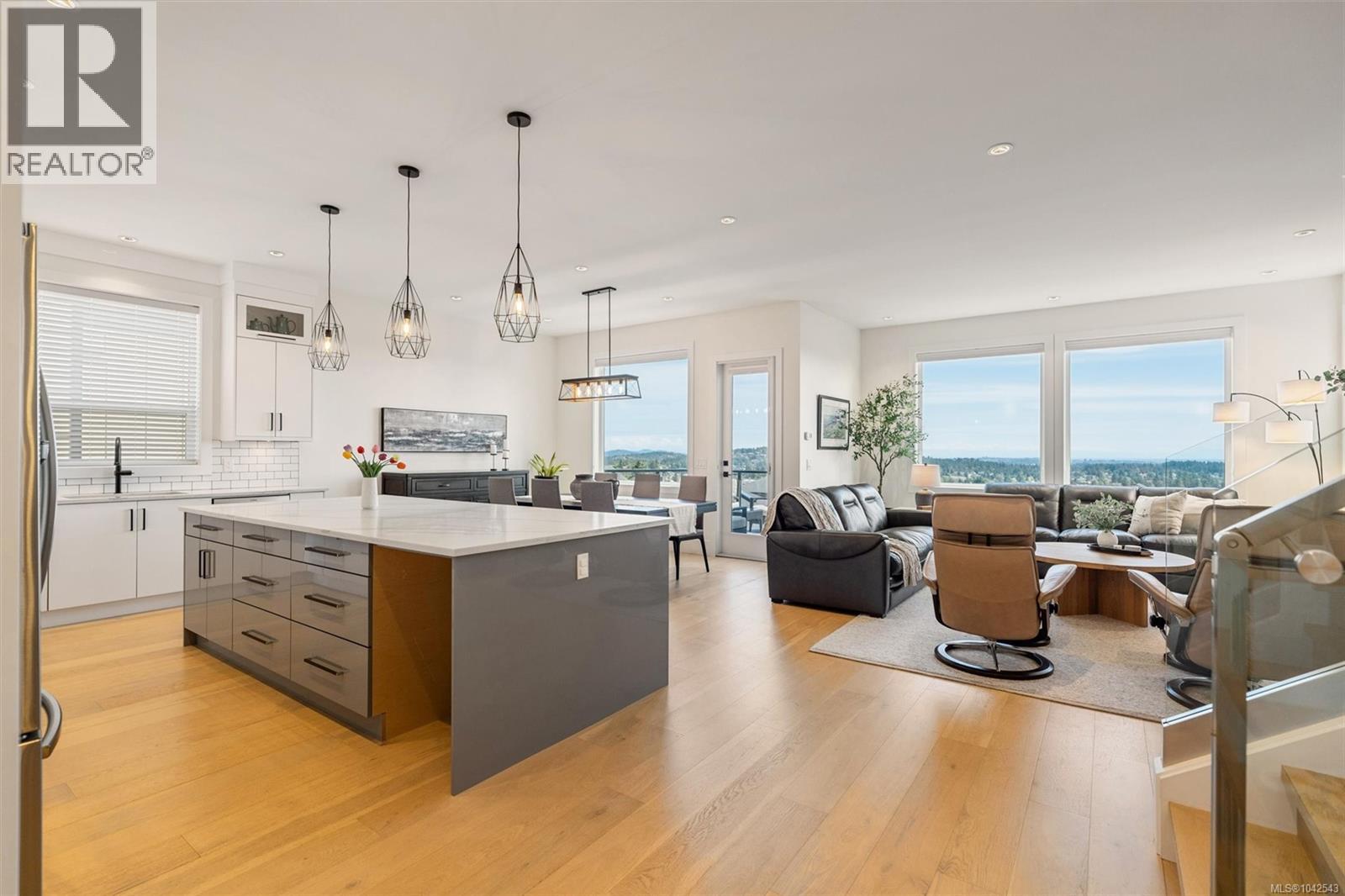 2423 Azurite Cres - 3