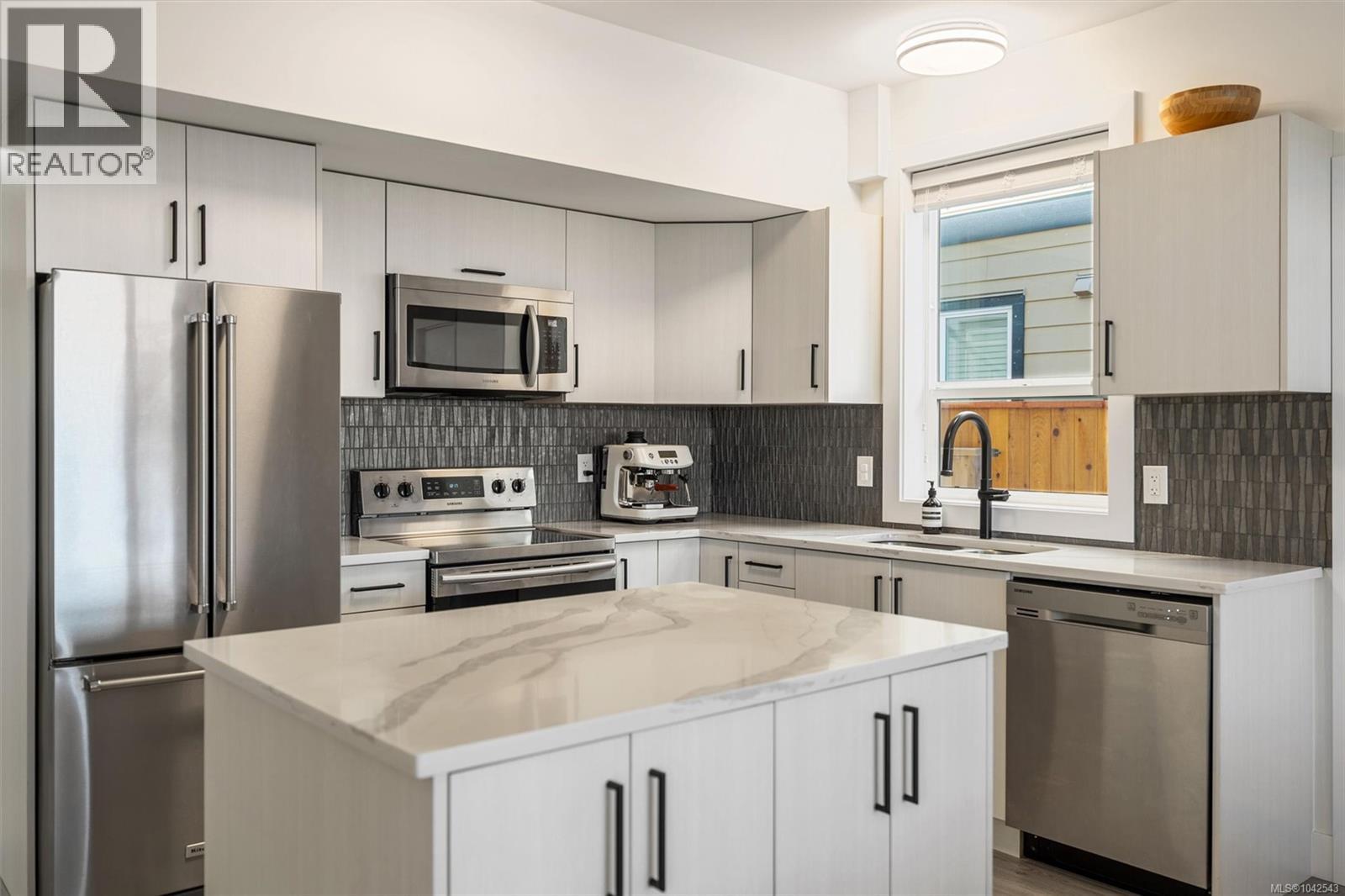 2423 Azurite Cres - 37