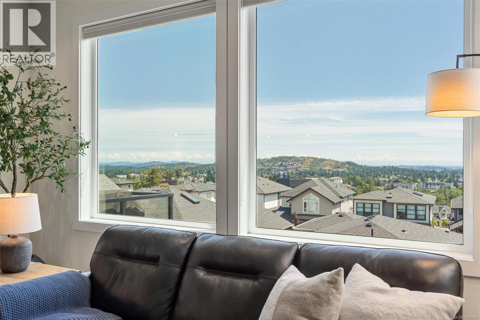 2423 Azurite Cres - 8