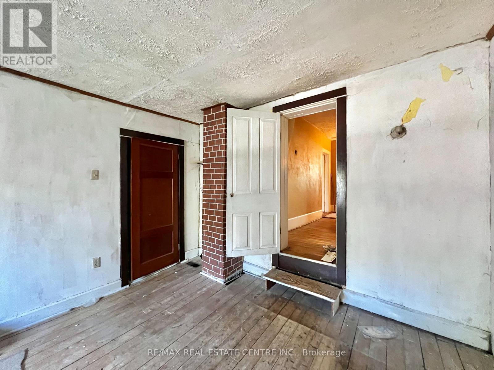 308 WILLIAM STREET - 31
