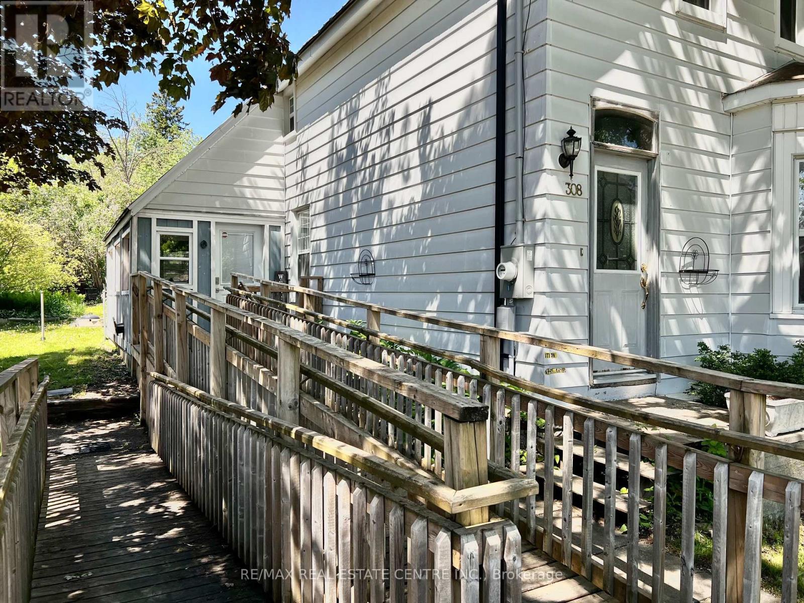 308 WILLIAM STREET - 3