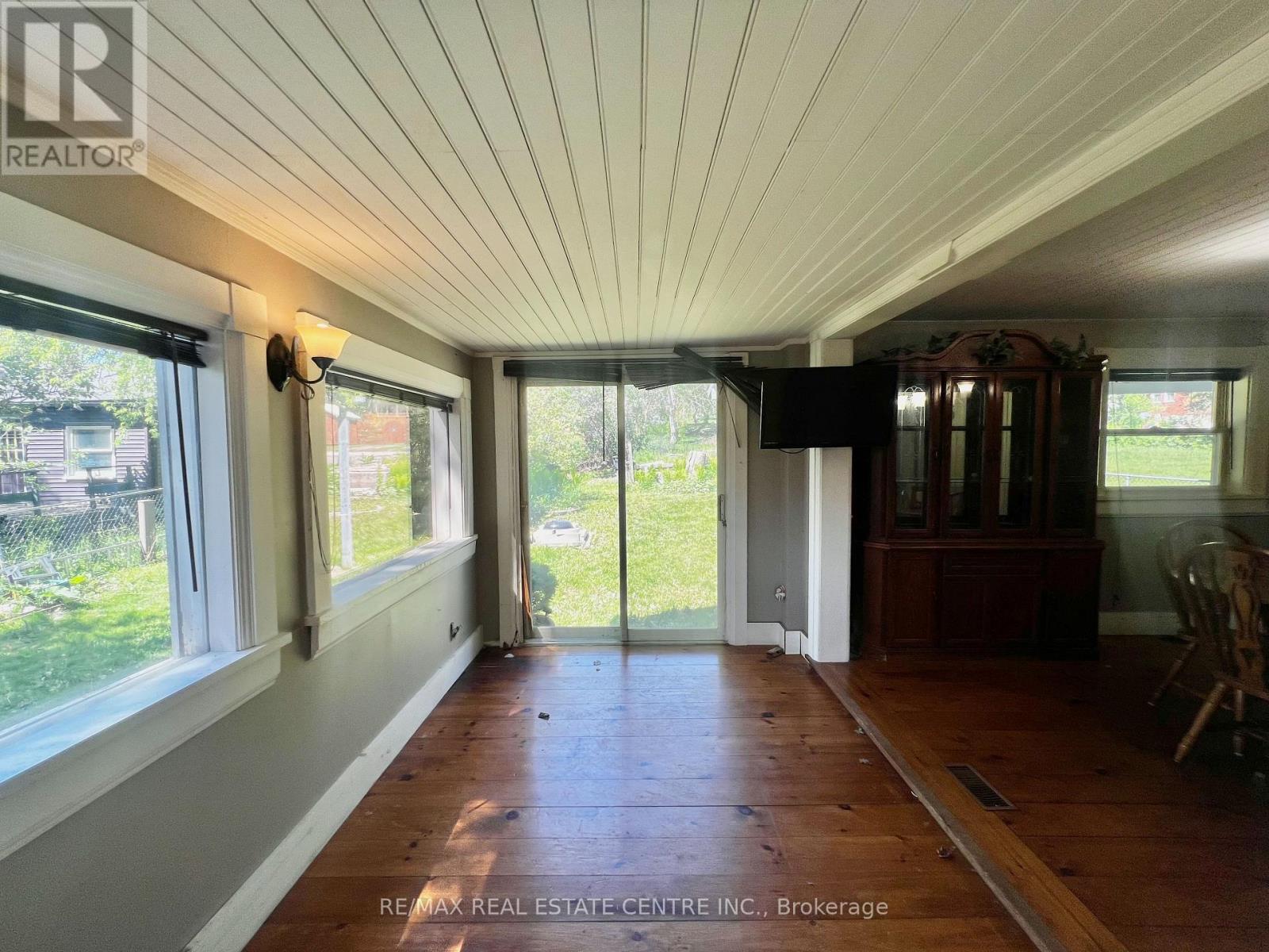308 WILLIAM STREET - 5