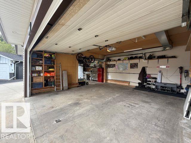 4118 46 ST - 23