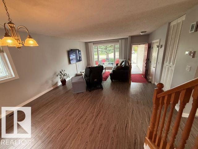 4118 46 ST - photo 2