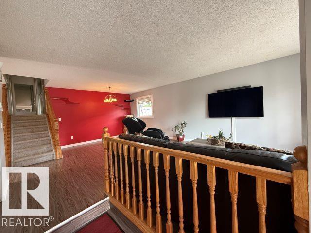 4118 46 ST - 28