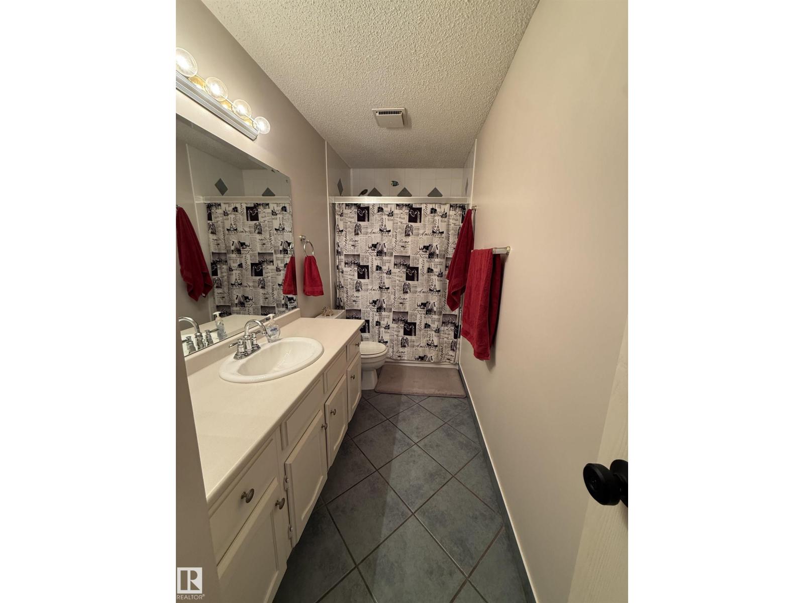 4118 46 ST - 65