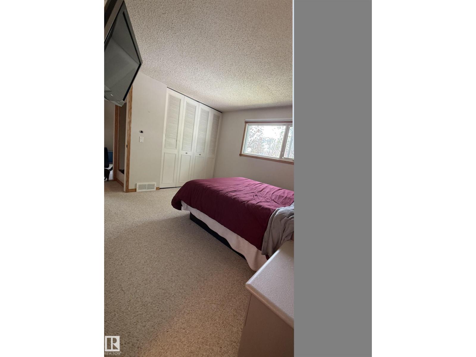 4118 46 ST — photo 67