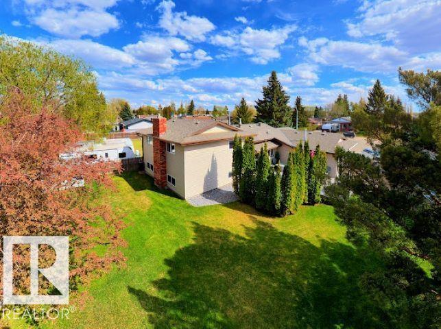 4118 46 ST - 8