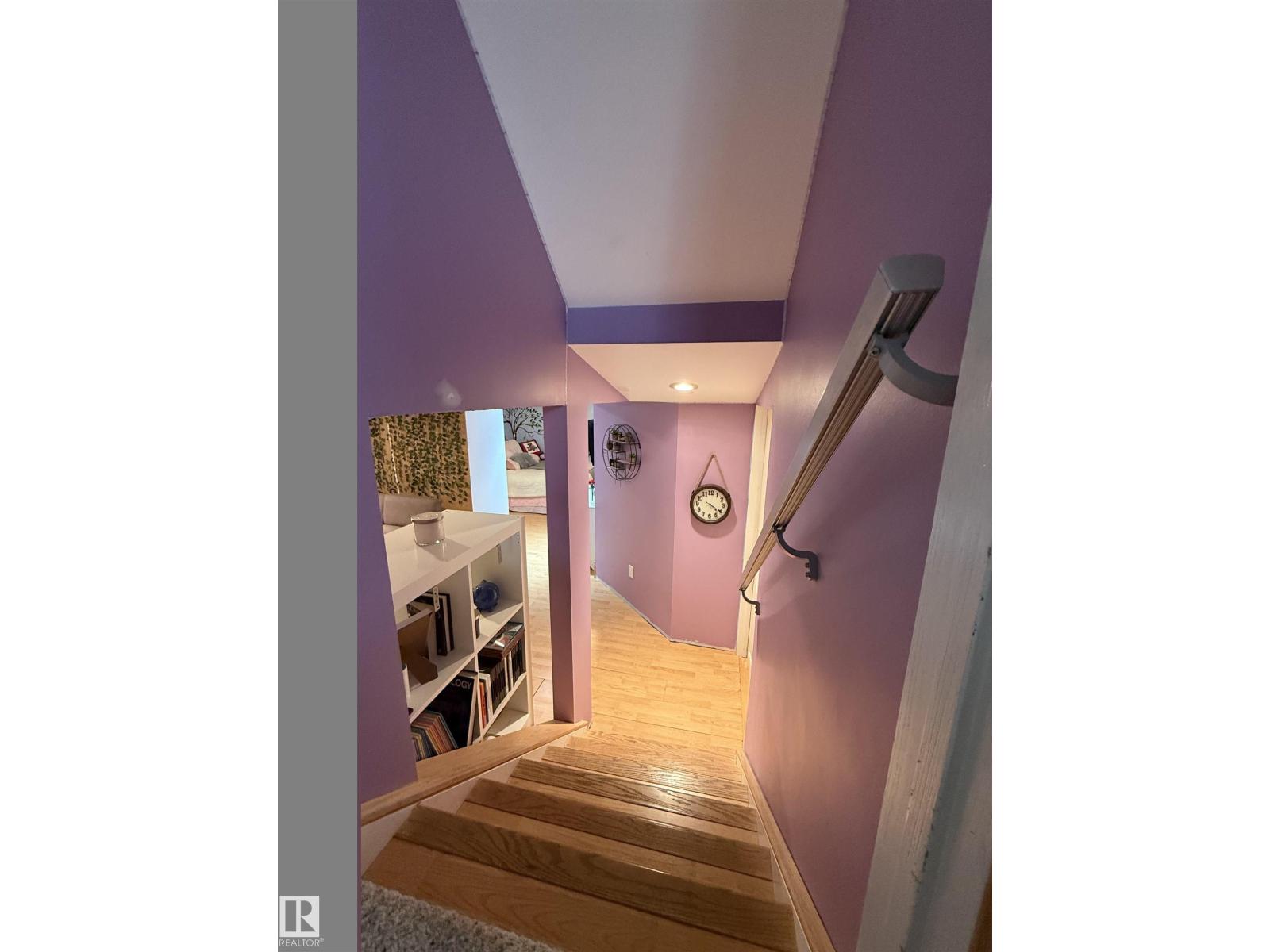 4118 46 ST — photo 37