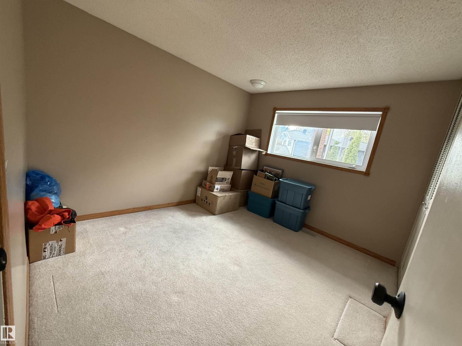 4118 46 ST - 69