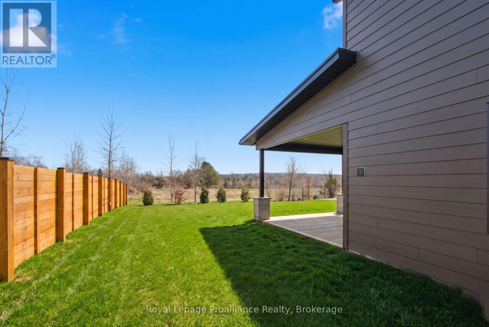39 FRASER DRIVE - 31