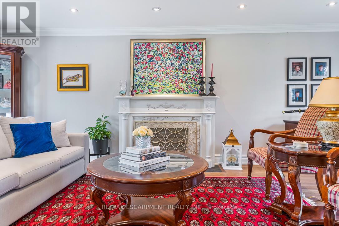 996 CRESTHAMPTON LANE - 17