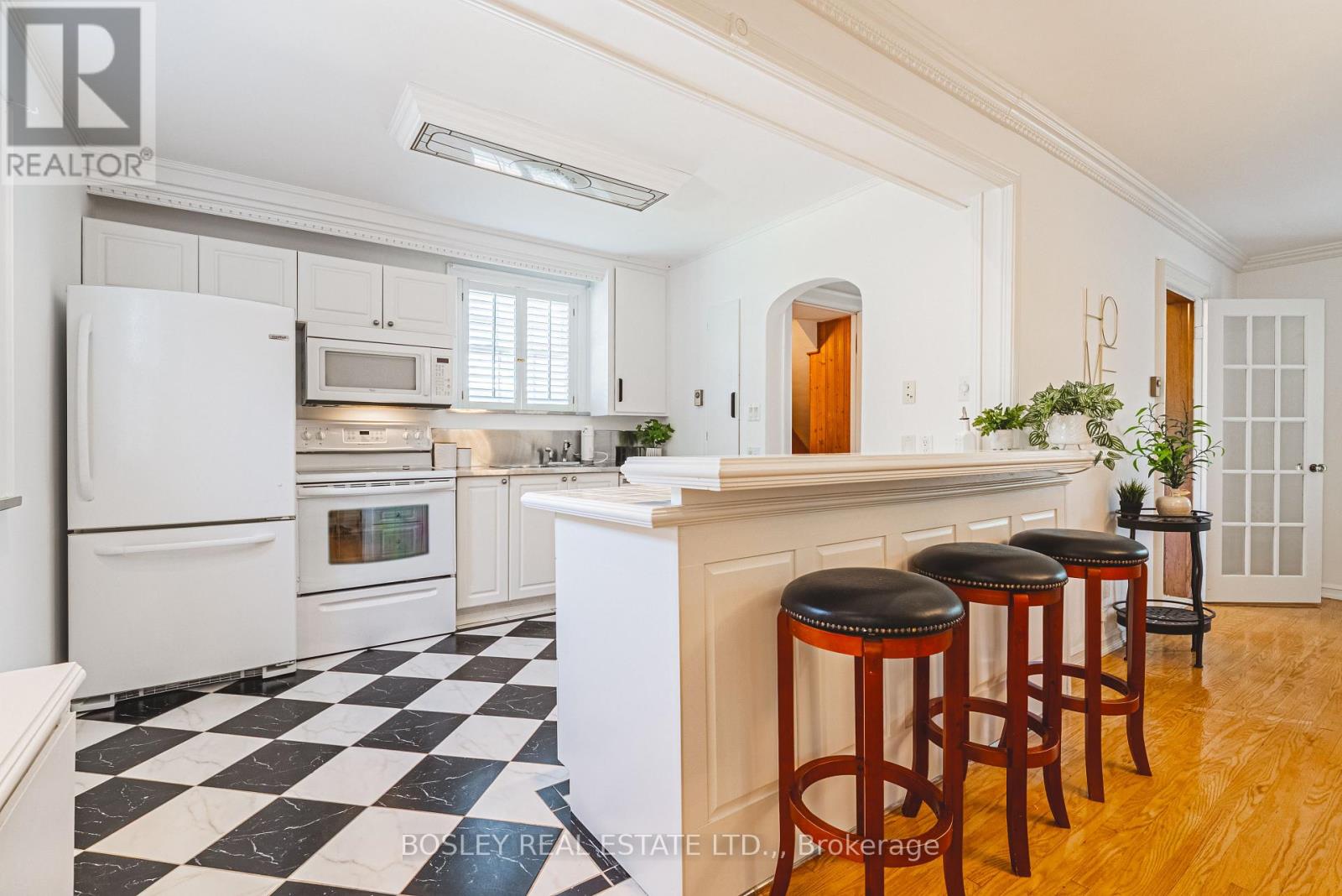 5039 VALLEY WAY - 8