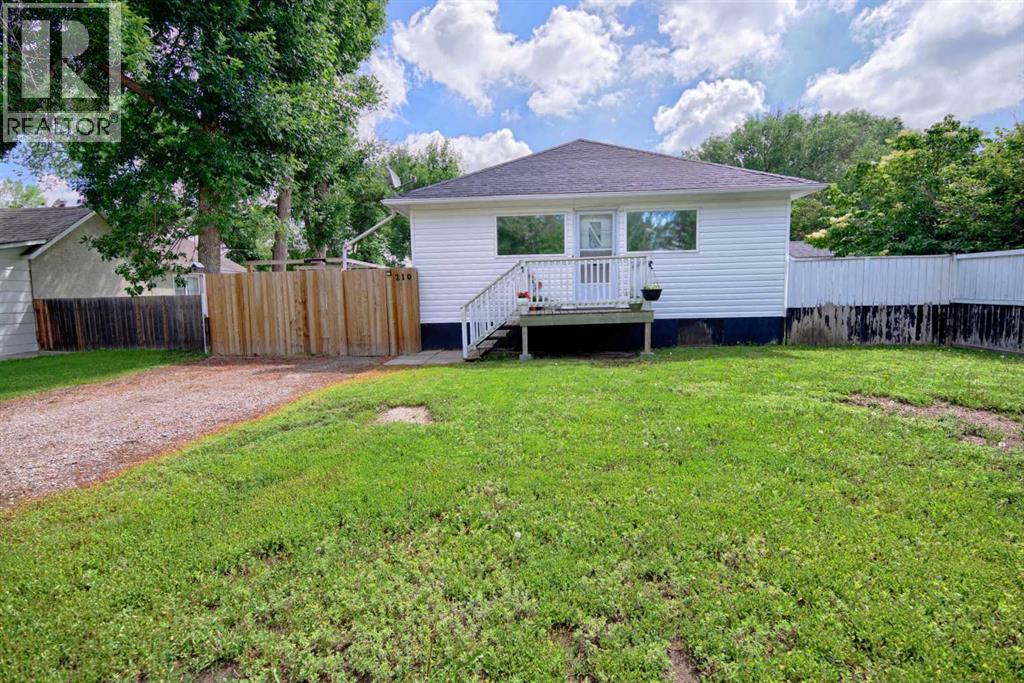 210 7 Street N - 1