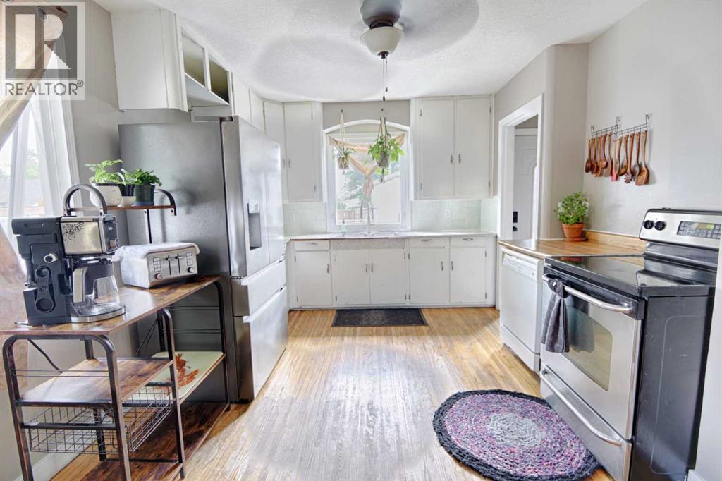 210 7 Street N - 10