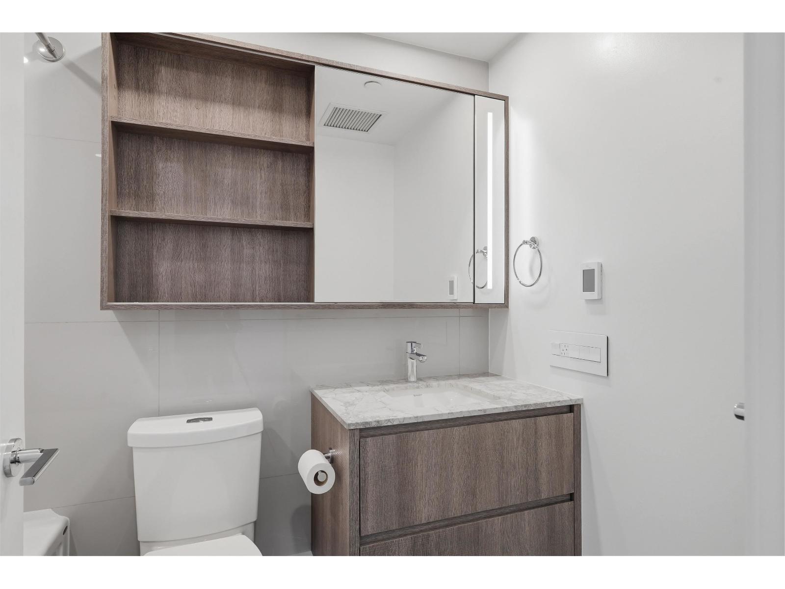 1302 1441 JOHNSTON ROAD, White Rock