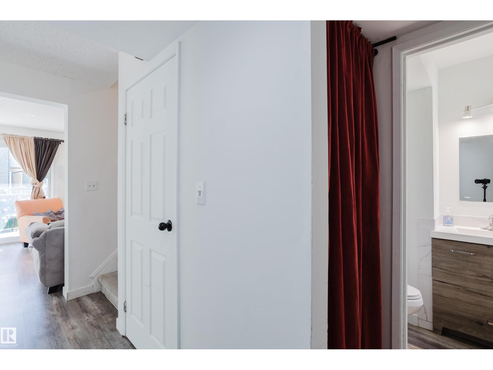 14610 121 ST NW - 11