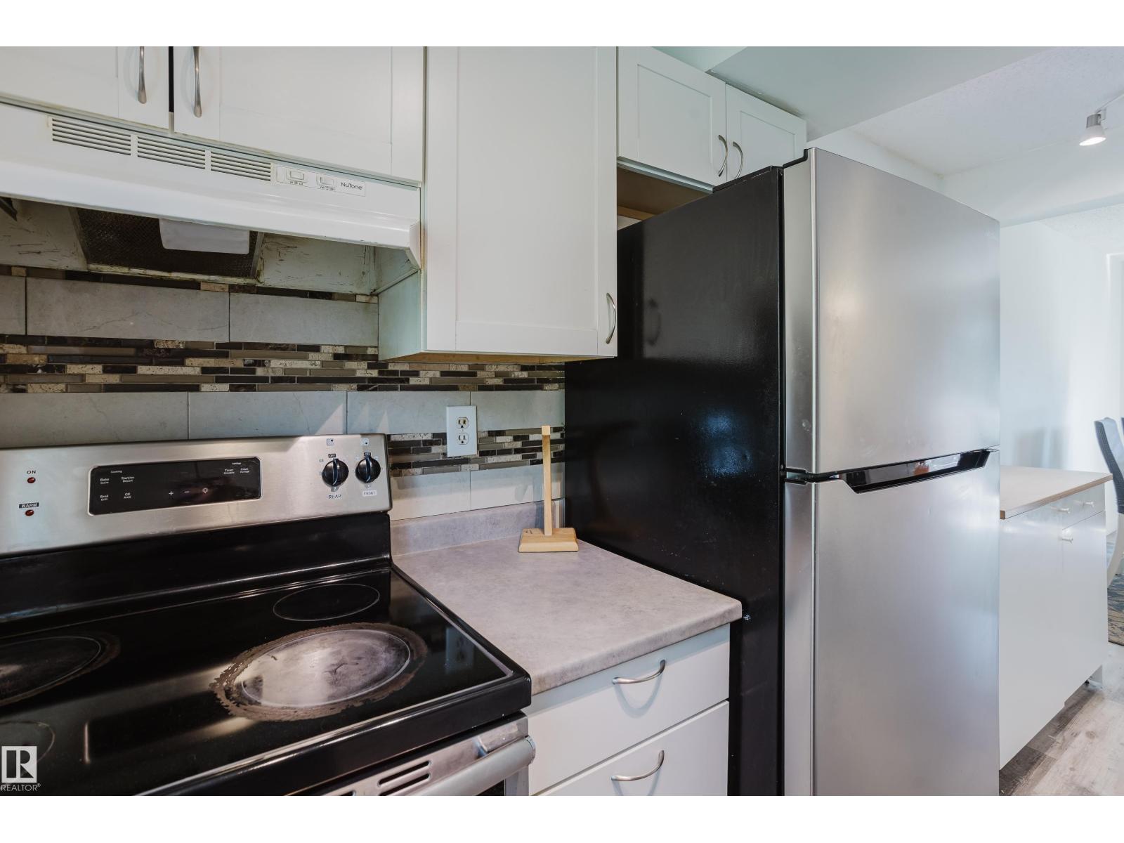 14610 121 ST NW - 15