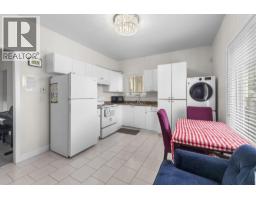 5461 Manor Street, Burnaby, BC V5G1B6 Photo 15